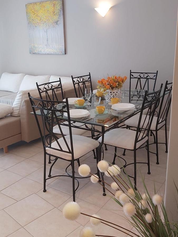 Villa Seaview With Pool - Apartment Yellow Traù Esterno foto