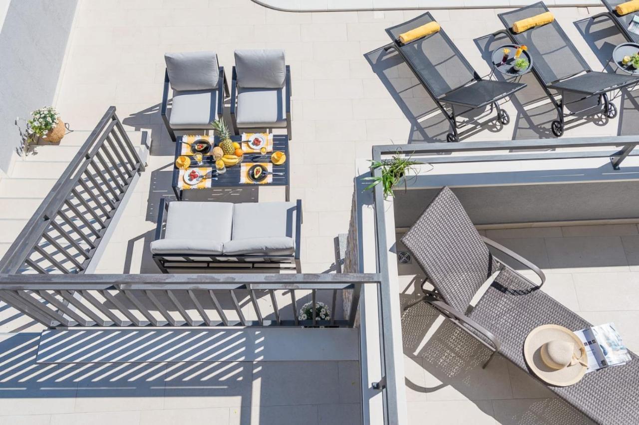 Villa Seaview With Pool - Apartment Yellow Traù Esterno foto
